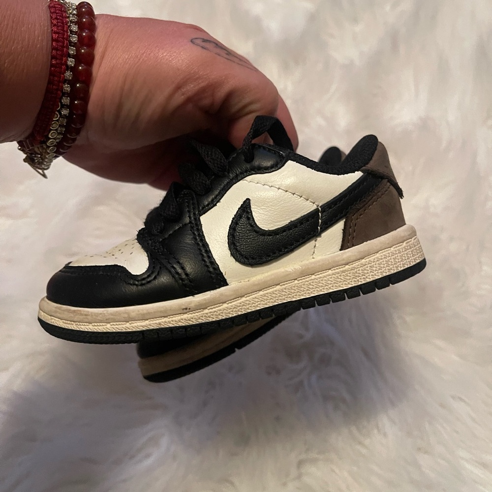 Toddler Jordans Size 6C